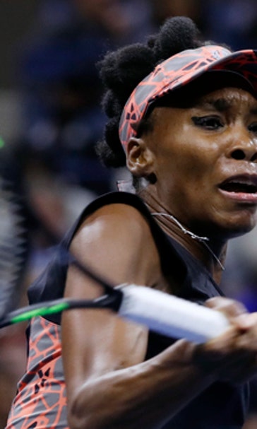 Venus Williams reaches semifinals at WTA Finals